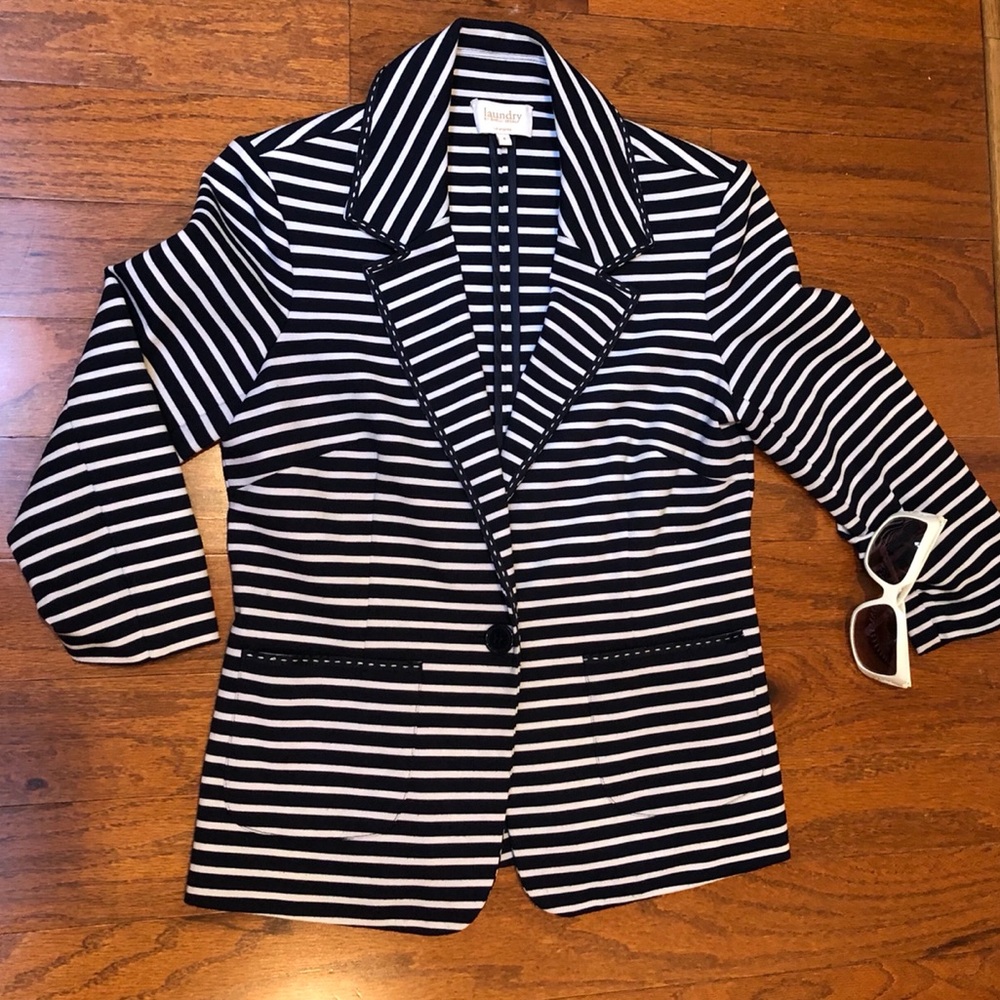 Laundry by Shelli Segal blazer